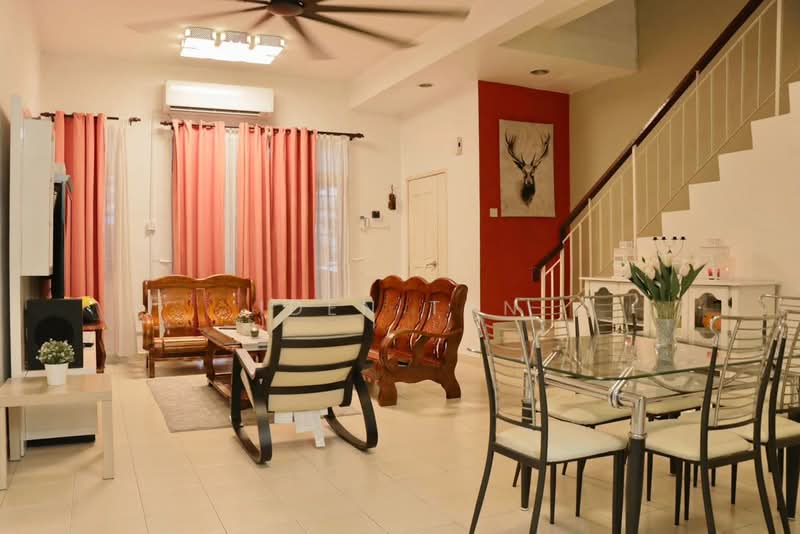 2-storey Terraced House for Sale in Taman Pulai Jaya (Kulai) - Iden Tan - Living Room - PropertyGuru.com.my