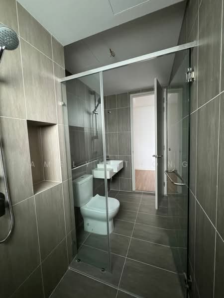 Service Residence for Sale at The Pulse Residence - Amelyn Thong - Bathroom - PropertyGuru.com.my