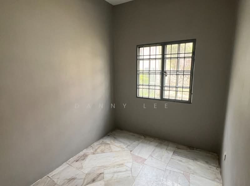Terraced House for Sale in Bandar Putra Permai (Seri Kembangan) - Danny Lee - Interior - PropertyGuru.com.my