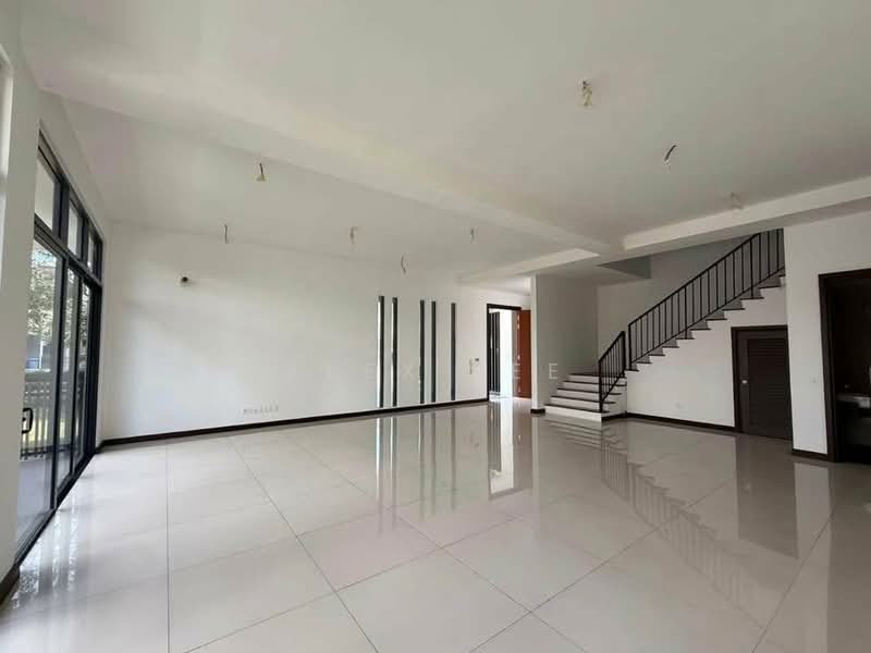 Semi-Detached House for Sale in Telok Panglima Garang (Selangor) - Alex Lee - Living Room - PropertyGuru.com.my