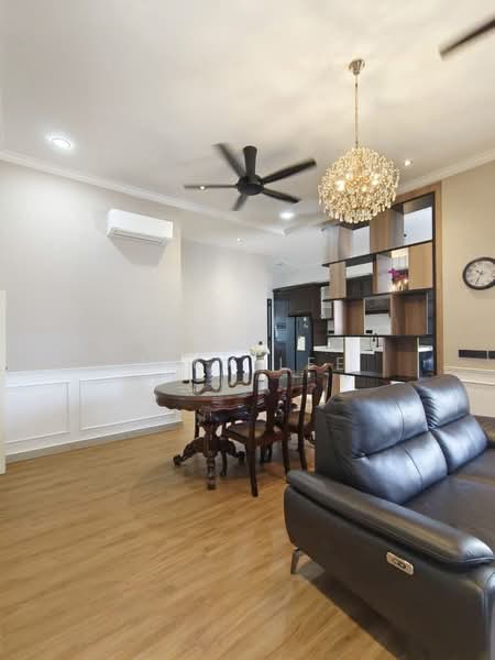 Rumah Berkembar untuk Dijual di Setia Alam (Selangor) - Alex Lee - Living Room - PropertyGuru.com.my
