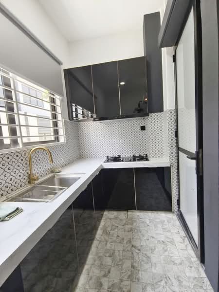 Rumah Berkembar untuk Dijual di Setia Alam (Selangor) - Alex Lee - Kitchen - PropertyGuru.com.my