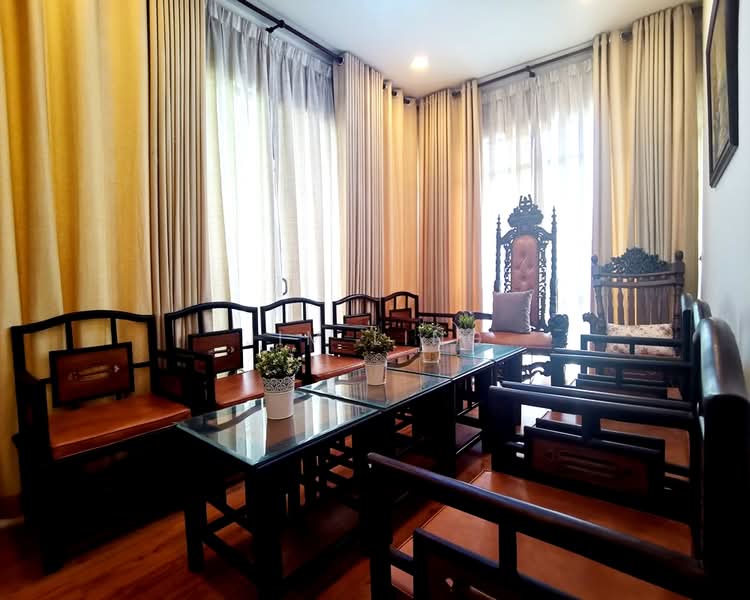2.5-storey Terraced House for Sale in Seksyen 16 (Shah Alam) - Jim Ling - Living Room - PropertyGuru.com.my