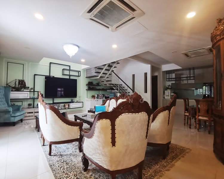 2.5-storey Terraced House for Sale in Seksyen 16 (Shah Alam) - Jim Ling - Living Room - PropertyGuru.com.my