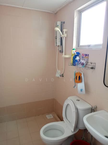 Kondominium untuk Disewa di Mentari Kondominium - David Lao - Bathroom - PropertyGuru.com.my