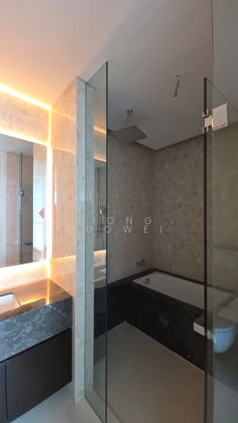 Service Residence for Sale at Regent Suites @ Pavilion Damansara Heights - Liong Guowei - Bathroom - PropertyGuru.com.my