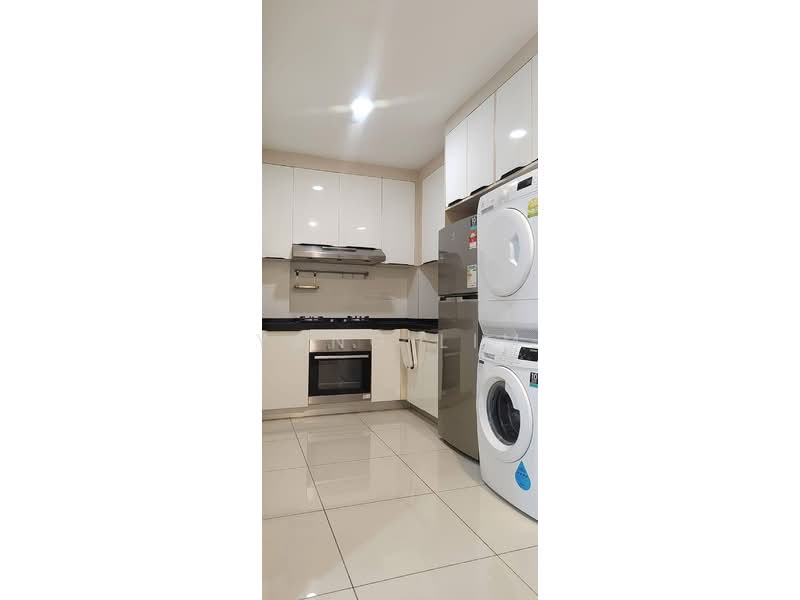 Kondominium untuk Disewa di Tropicana Bay Residences - Yang Lim - Kitchen - PropertyGuru.com.my