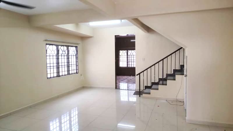 2-storey Terraced House for Sale in Taman Sri Sentosa (Klang) - David Lao - Living Room - PropertyGuru.com.my