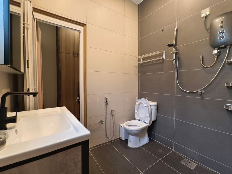 Rumah Teres 2 Tingkat untuk Dijual di Setia Alam (Selangor) - Alex Lee - Bathroom - PropertyGuru.com.my