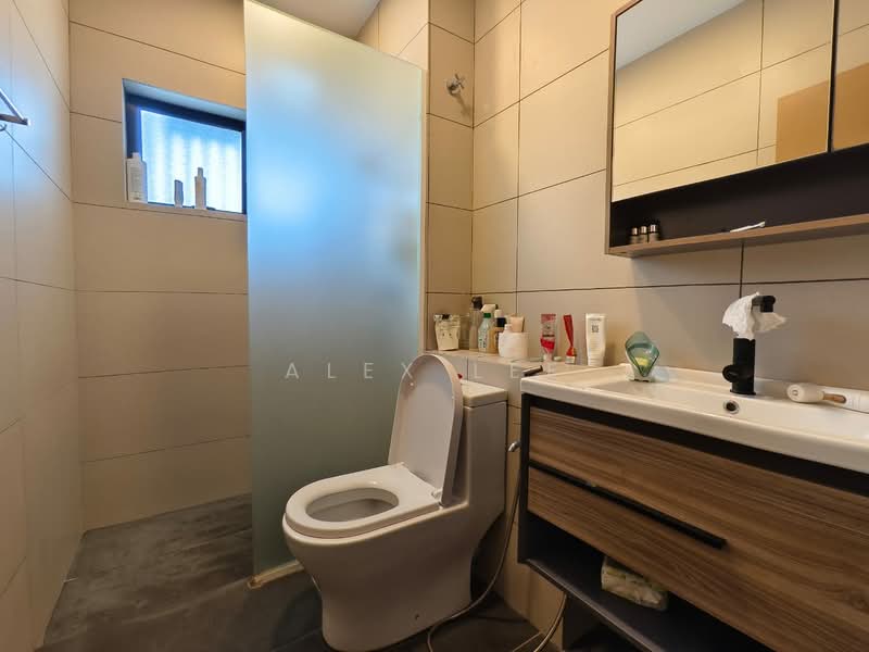 Rumah Teres 2 Tingkat untuk Dijual di Setia Alam (Selangor) - Alex Lee - Bathroom - PropertyGuru.com.my