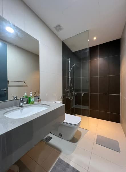 Kondominium untuk Disewa di One Cochrane Residence - Ken Lee - Bathroom - PropertyGuru.com.my