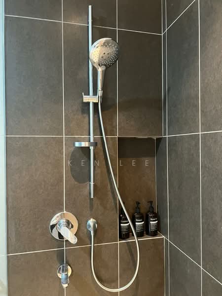 Kondominium untuk Disewa di One Cochrane Residence - Ken Lee - Bathroom - PropertyGuru.com.my
