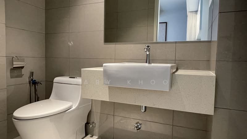 Kondominium untuk Dijual di Trehaus Condo Villa - Gary Khoo - Bathroom - PropertyGuru.com.my