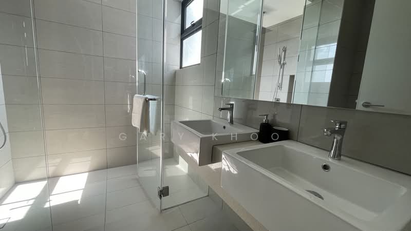 Kondominium untuk Dijual di Trehaus Condo Villa - Gary Khoo - Bathroom - PropertyGuru.com.my