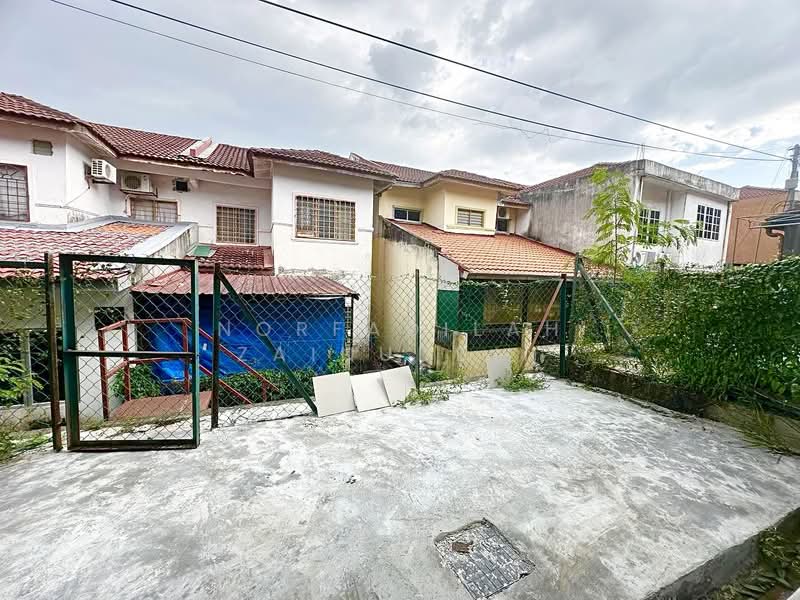 Rumah Teres 2 Tingkat untuk Dijual di Puncak Alam (Selangor) - NORFADILAH ZAINUDDIN - Exterior - PropertyGuru.com.my