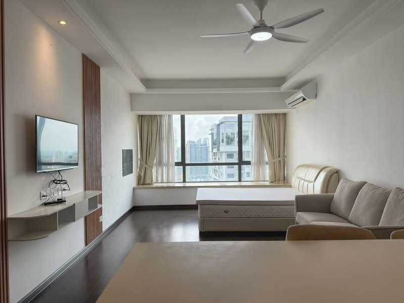 Servis Apartment untuk Disewa di R&F Princess Cove Phase 1 - Benjamin Oh - Living Room - PropertyGuru.com.my