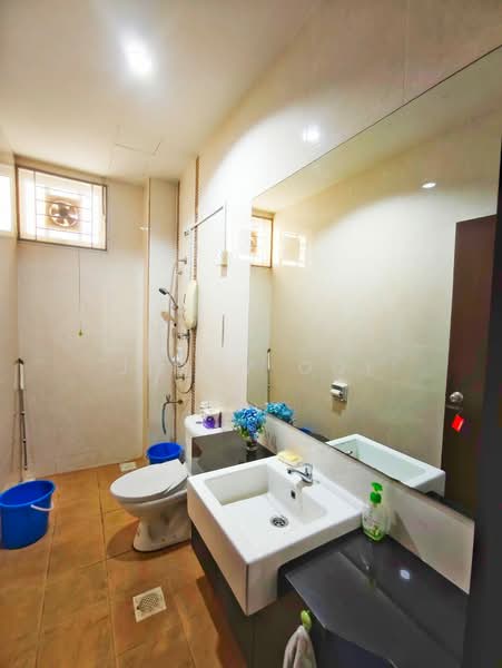 Rumah Berkembar untuk Dijual di Taman Ponderosa (Johor Bahru) - Jimmy Ooi - Bathroom - PropertyGuru.com.my