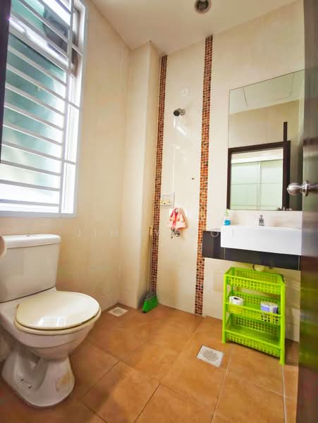 Rumah Berkembar untuk Dijual di Taman Ponderosa (Johor Bahru) - Jimmy Ooi - Bathroom - PropertyGuru.com.my