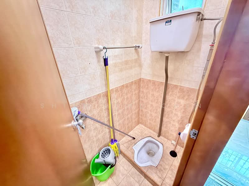 Semi-Detached House for Sale in Skudai (Johor) - Shieh Long Chen - Bathroom - PropertyGuru.com.my