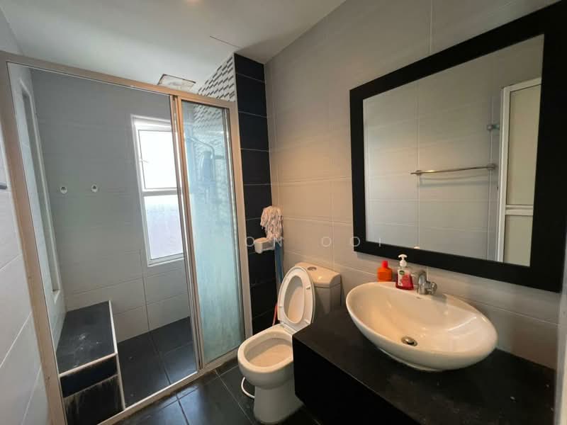 Condominium for Sale at Reflections Condominium - Simon Ooi - Bathroom - PropertyGuru.com.my