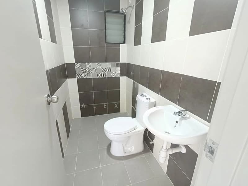Service Residence for Rent at Residensi Mutiara Kajang 2 - Alex Lee - Bathroom - PropertyGuru.com.my