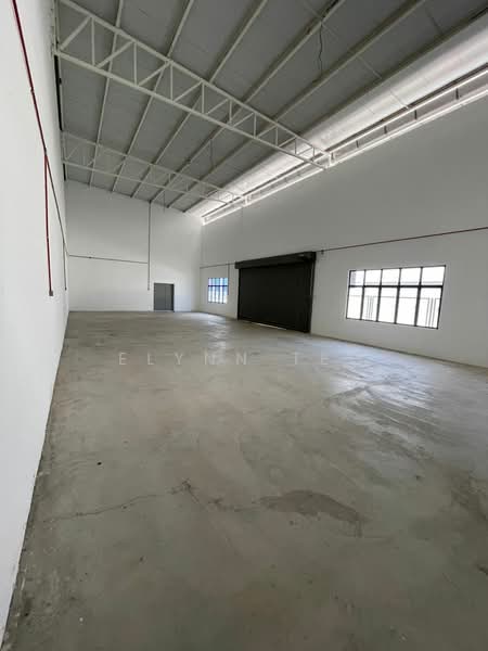 Warehouse for Rent in Kawasan Perindustrian Valdor (Sungai Bakap) - Elynn Tee - Interior - PropertyGuru.com.my
