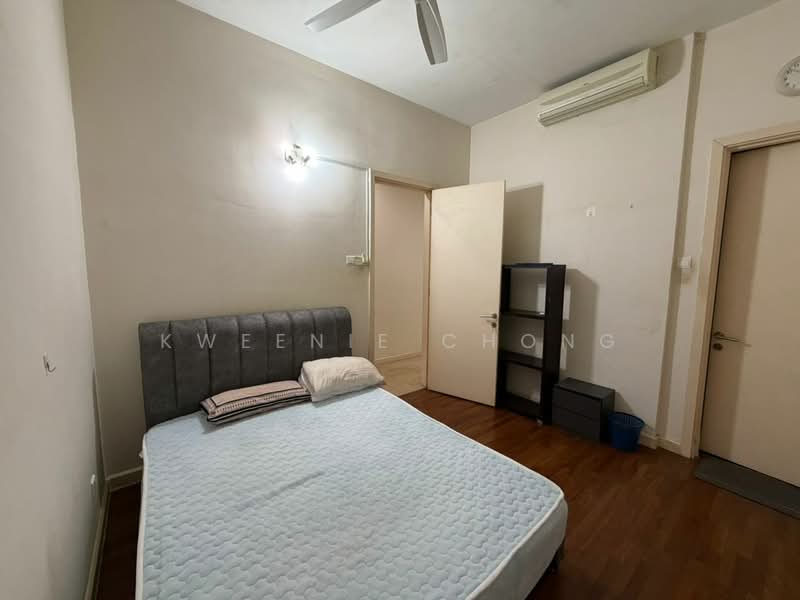 Condominium for Sale at Idaman Residence - Kweenie Chong - Bedroom - PropertyGuru.com.my