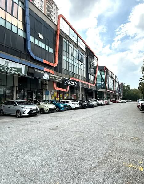 Kedai / Pejabat untuk Dijual di Serdang (Seri Kembangan) - Mak Oliver - Exterior - PropertyGuru.com.my