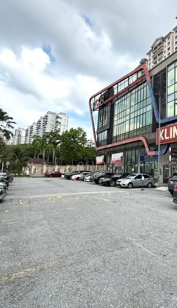 Kedai / Pejabat untuk Dijual di Serdang (Seri Kembangan) - Mak Oliver - Exterior - PropertyGuru.com.my