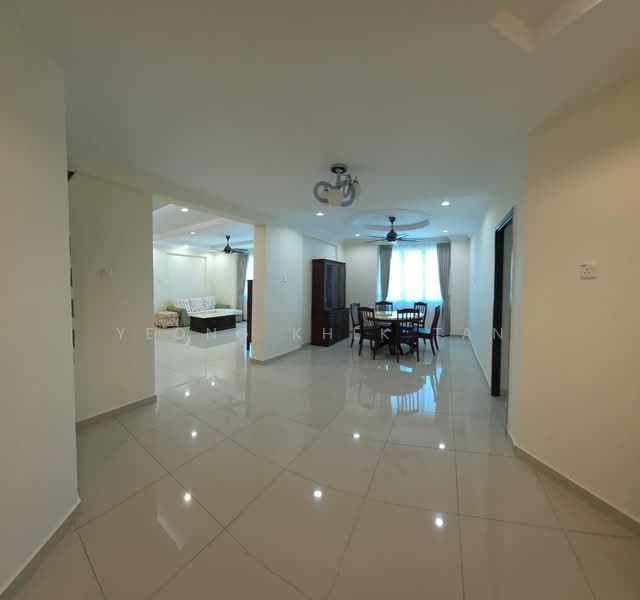 Pangsapuri untuk Dijual di Seri Emas - Yeong Khek Tan - Living Room - PropertyGuru.com.my