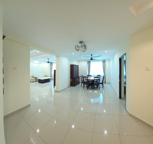 Pangsapuri untuk Dijual di Seri Emas - Yeong Khek Tan - Living Room - PropertyGuru.com.my