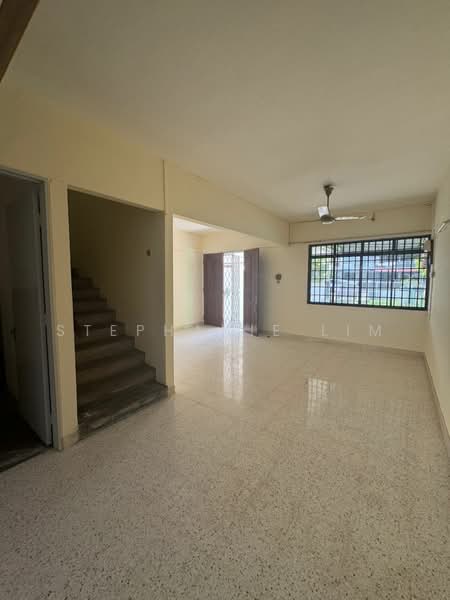 Rumah Teres untuk Disewa di Island Glades (Jelutong) - Stephanie Lim - Living Room - PropertyGuru.com.my