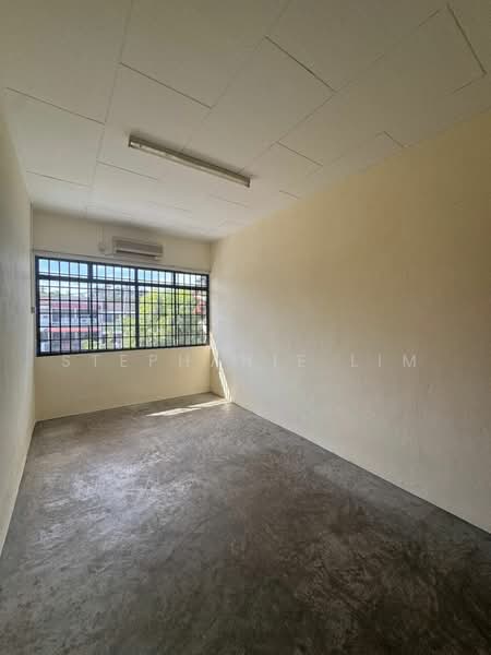 Rumah Teres untuk Disewa di Island Glades (Jelutong) - Stephanie Lim - Interior - PropertyGuru.com.my