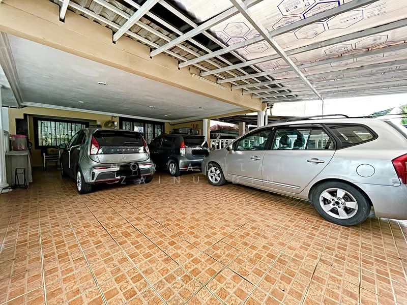 Rumah Teres 2 Tingkat untuk Dijual di Kota Damansara (Selangor) - NORFADILAH ZAINUDDIN - Car Park - PropertyGuru.com.my
