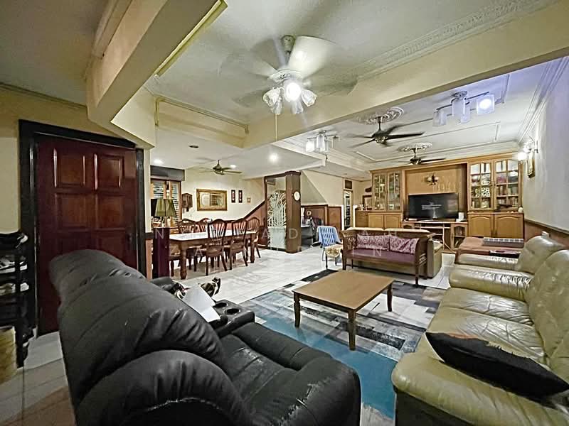 Rumah Teres 2 Tingkat untuk Dijual di Kota Damansara (Selangor) - NORFADILAH ZAINUDDIN - Living Room - PropertyGuru.com.my