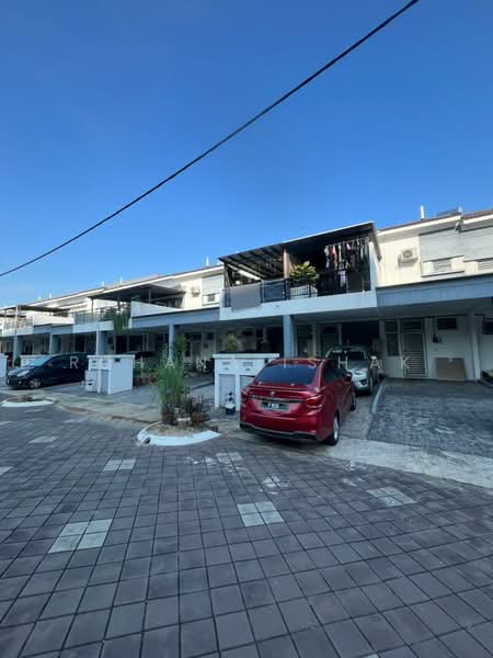 Townhouse for Sale in Kuala Selangor (Selangor) - Rohana Ishak - Exterior - PropertyGuru.com.my