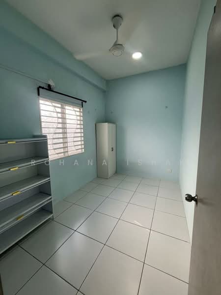 Townhouse for Sale in Kuala Selangor (Selangor) - Rohana Ishak - Interior - PropertyGuru.com.my