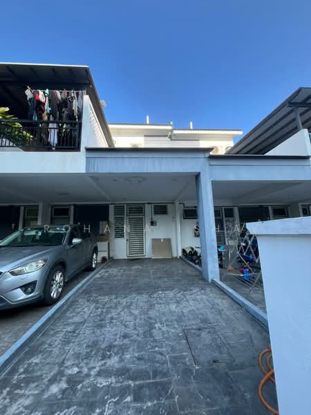Townhouse for Sale in Kuala Selangor (Selangor) - Rohana Ishak - Exterior - PropertyGuru.com.my
