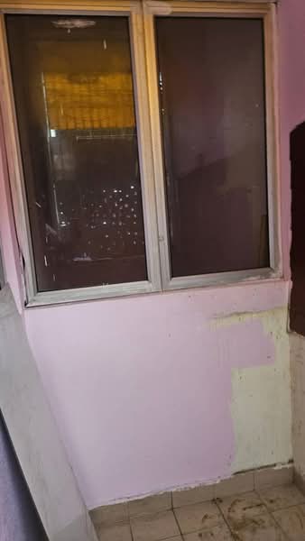 Rumah Flat untuk Disewa di Bolton Industrial Park - Kew . - Interior - PropertyGuru.com.my