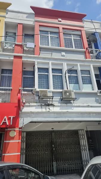 Rumah Flat untuk Disewa di Bolton Industrial Park - Kew . - Exterior - PropertyGuru.com.my
