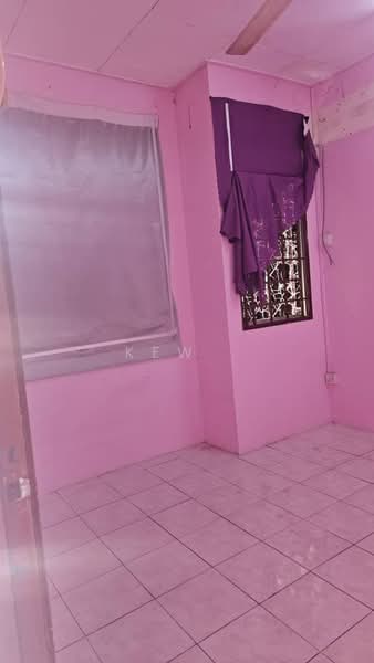 Rumah Flat untuk Disewa di Bolton Industrial Park - Kew . - Interior - PropertyGuru.com.my
