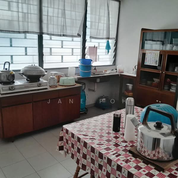 Rumah Teres 2 Tingkat untuk Dijual di Island Glades (Jelutong) - Jane Poh - Kitchen - PropertyGuru.com.my
