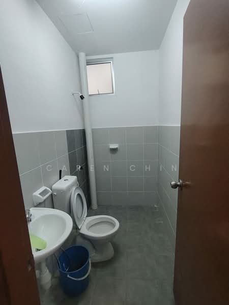 Rumah Bandar untuk Disewa di Bandar Bistari Perdana (Pasir Gudang) - Caren Chin - Bathroom - PropertyGuru.com.my
