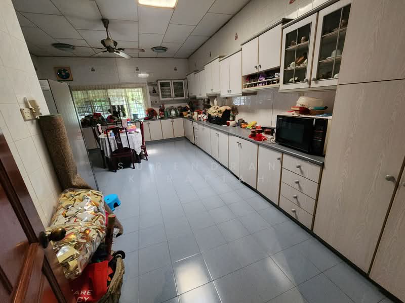 Rumah Banglo untuk Dijual di Taman Gembira (Klang) - Surendran Karapiah - Kitchen - PropertyGuru.com.my
