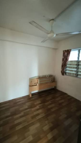 Pangsapuri untuk Dijual di Nibong Indah - CK Goh - Bedroom - PropertyGuru.com.my