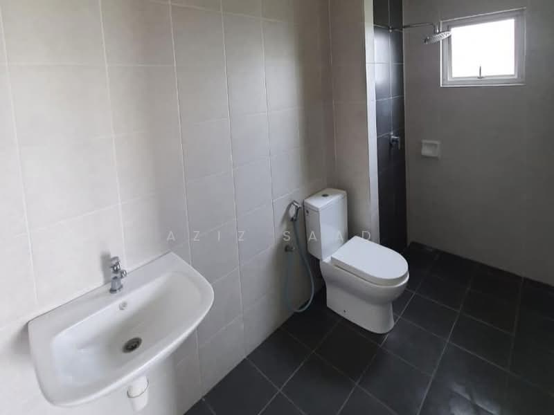 Condominium for Sale at Seri Tijanni - Aziz Saad - Bathroom - PropertyGuru.com.my