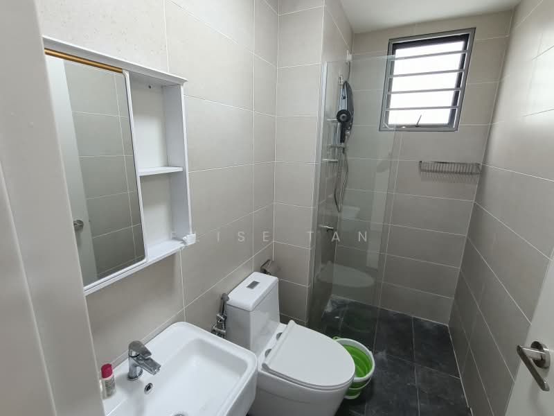 Service Residence for Sale at Far East - Elise Tan - Bathroom - PropertyGuru.com.my
