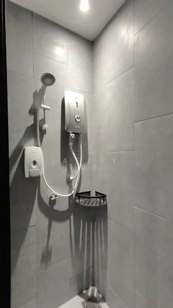 Service Residence for Sale at M Vertica - Jaffry Tue - Bathroom - PropertyGuru.com.my