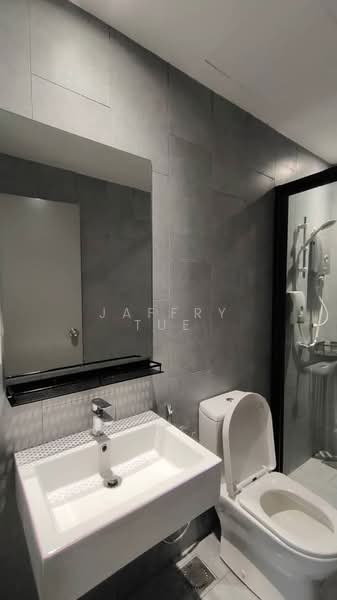 Service Residence for Sale at M Vertica - Jaffry Tue - Bathroom - PropertyGuru.com.my
