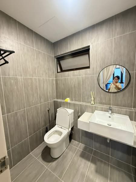 Service Residence for Rent at The Pulse Residence - Jackie Ho - Bathroom - PropertyGuru.com.my